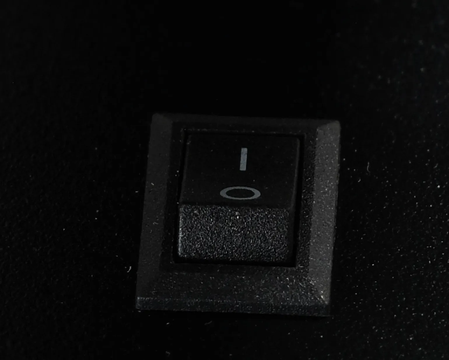 Vägglampa svart