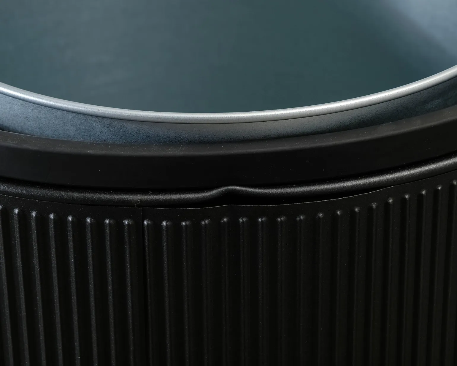 Vipp 19 open top papperskorgen 60L