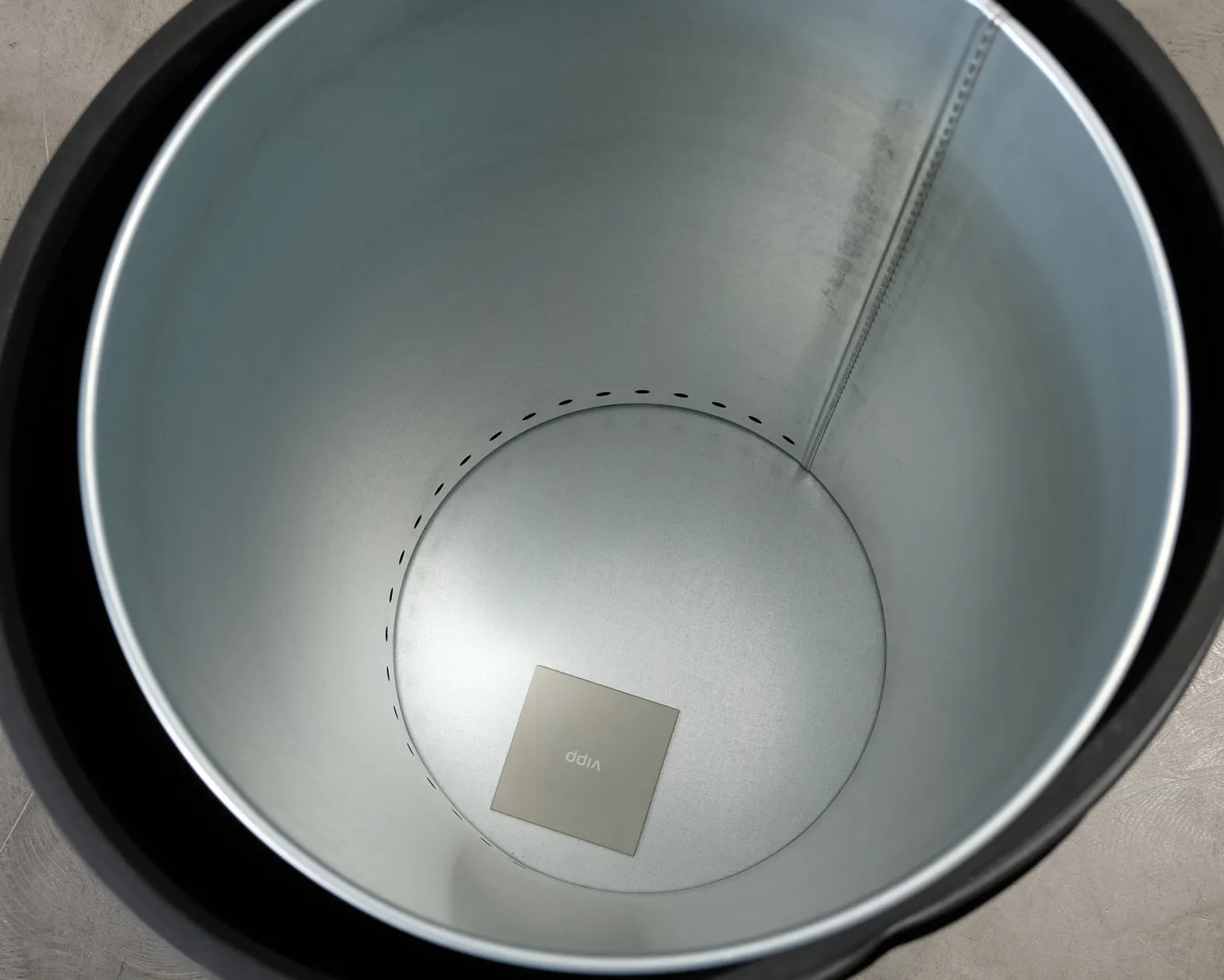 Vipp 19 open top papperskorgen 60L