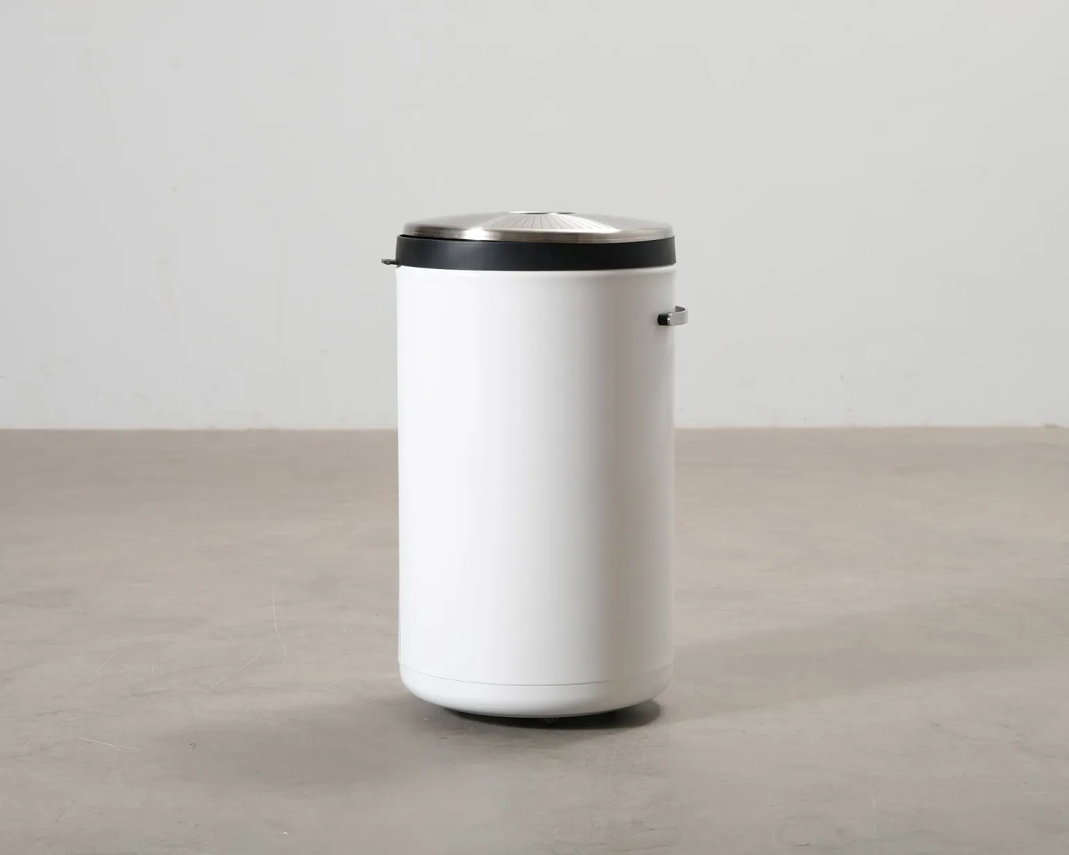 VIPP 17 tvättkorg 75 l vit