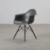 Vitra Eames DAW stol grå