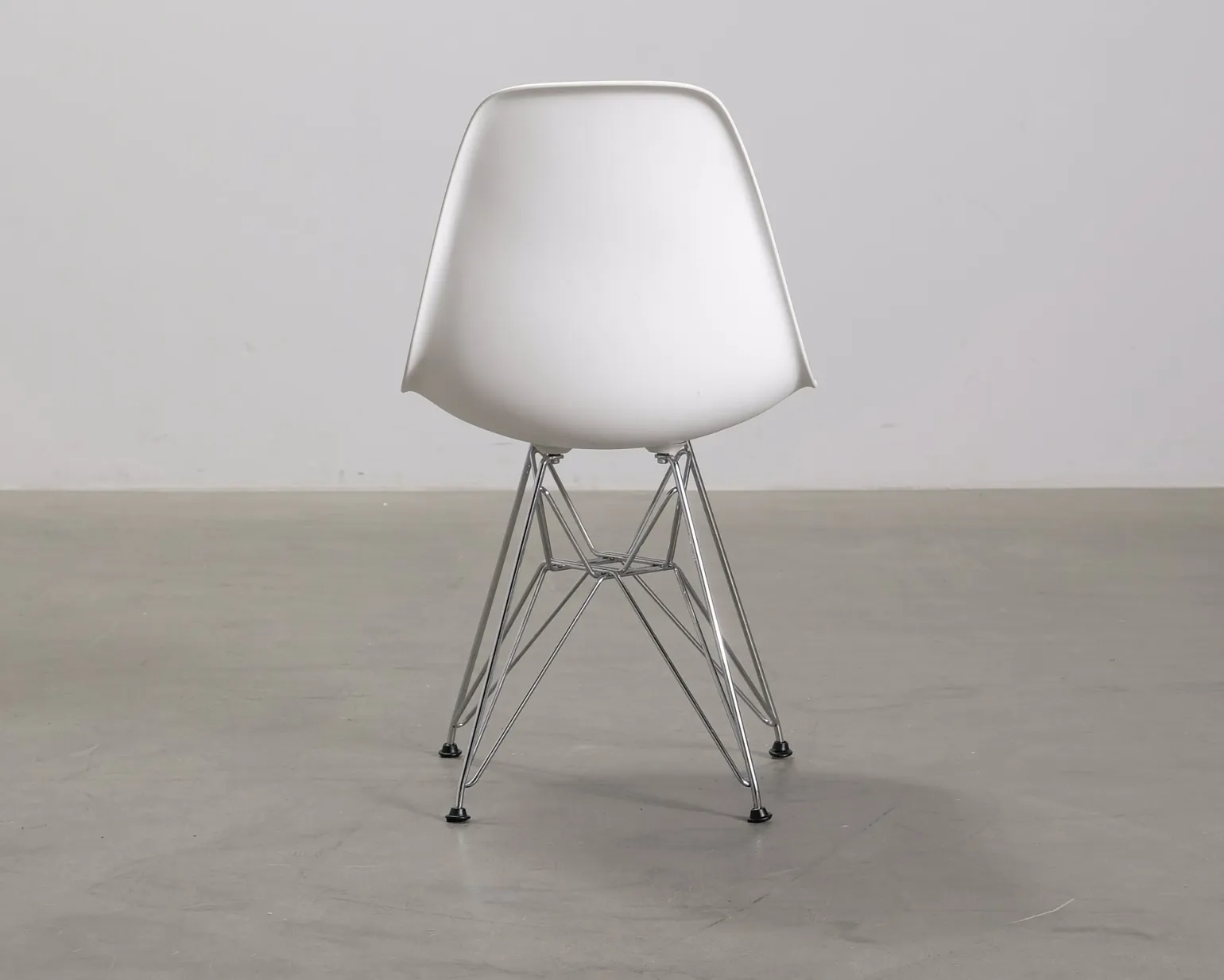 Vitra Eames DSR stol vit