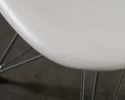 Vitra Eames DSR stol vit