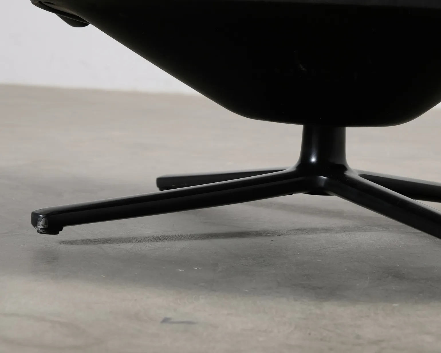 Vitra Grand Relax fåtölj blå / svart