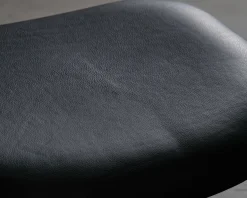 Warm Nordic Cow Horn stol valnöt
