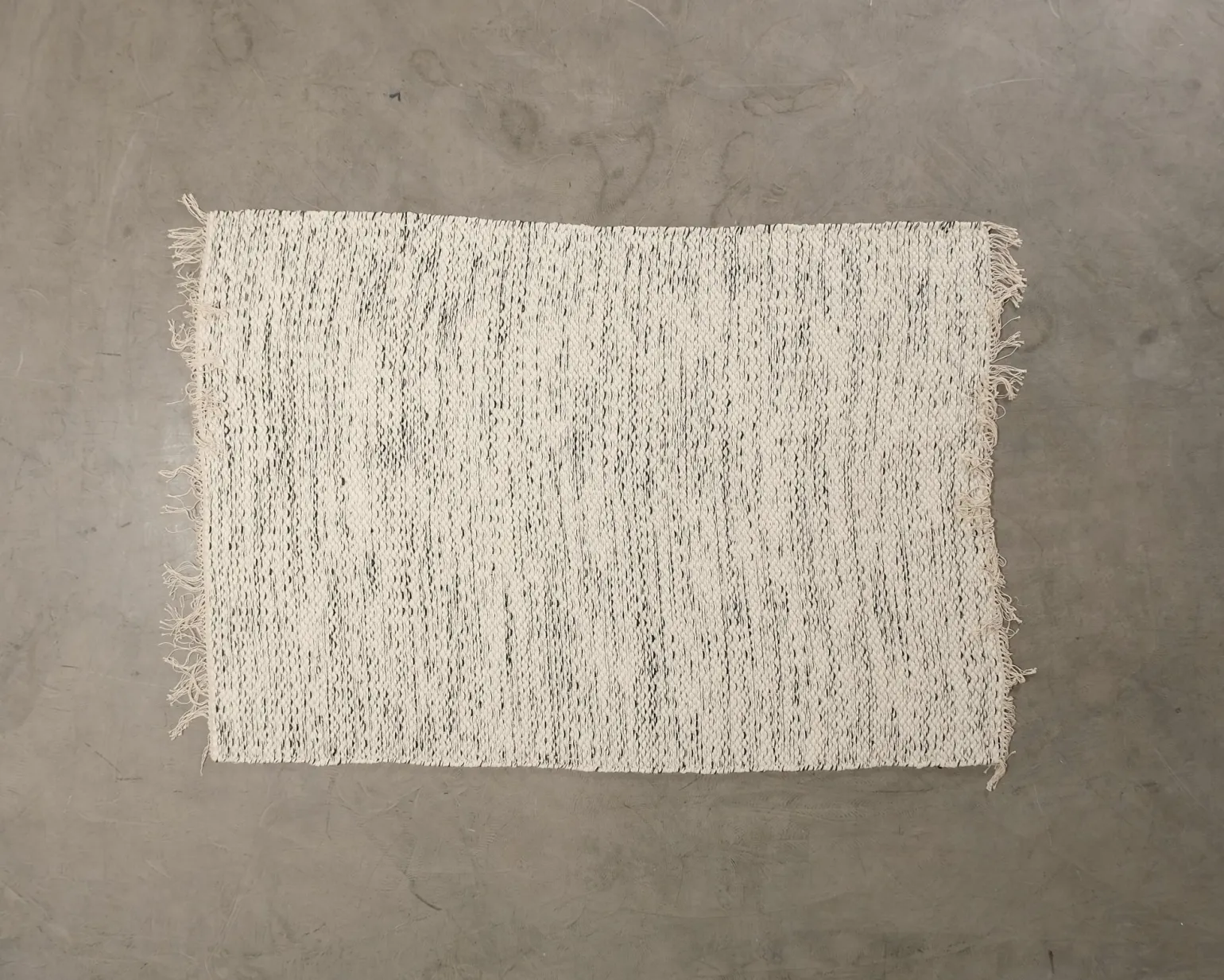 Woven Works Väre matta 155 x 225 cm vit