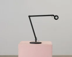 Wästberg w227 Winkel bordslampa svart