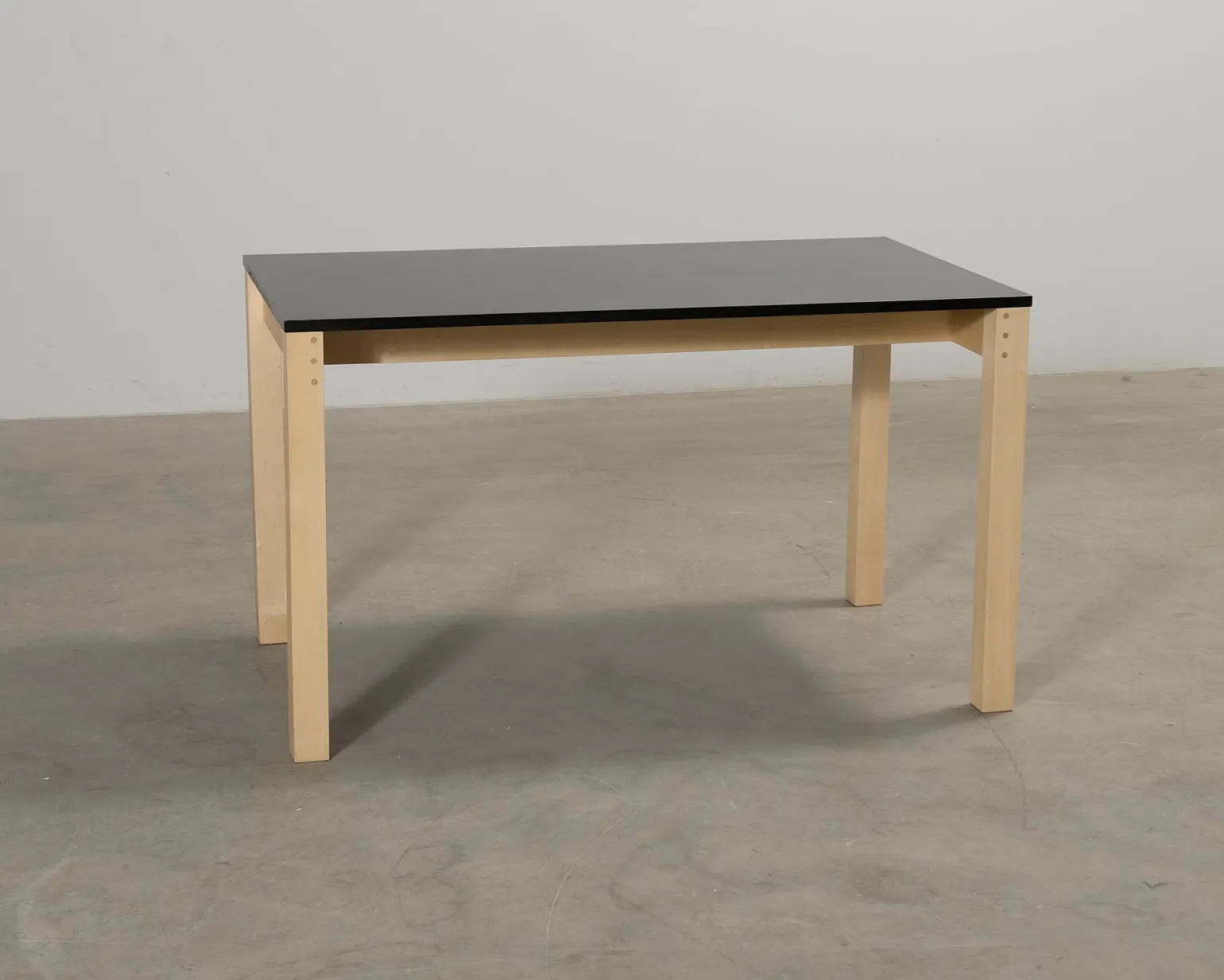 Yrjö Wiherheimo Saari matbord 120 cm