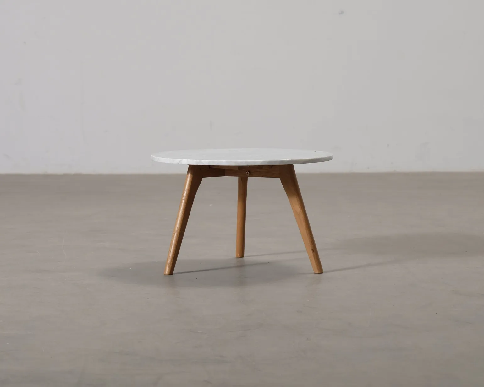 Zuiver marble coffee table ø 50 cm