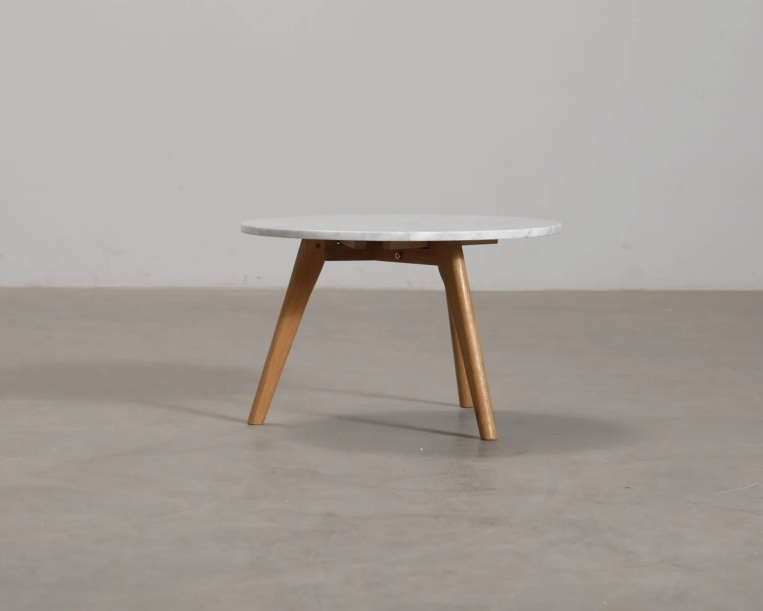 Zuiver marble coffee table ø 50 cm